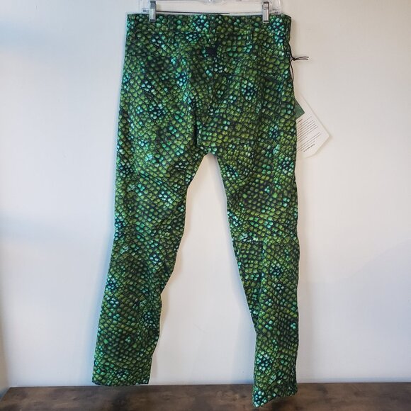 GStar RAW Green Elwood Pharrell 5622 Green Iguana Tape print 3D Tapered Jeans - Picture 7 of 12